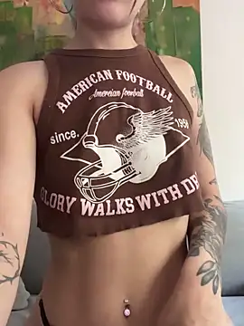 Snapshot of LittleBabyCat22 chatting on December 2025 08:27:02 PM LittleBabyCat22 online show from December 2025 08:27:02 PM