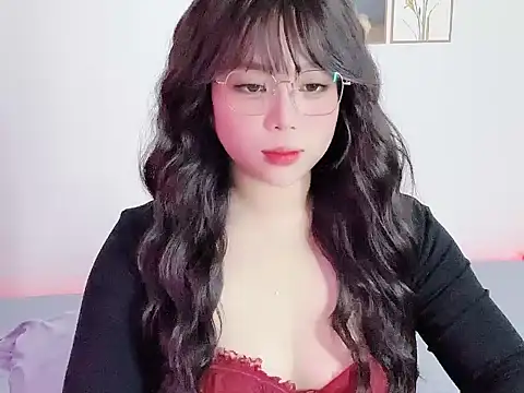 Snapshot of __Lyly__ chatting on October 2025 02:15:01 AM Lyly online show from October 2025 02:15:01 AM