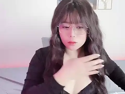 Snapshot of __Lyly__ chatting on November 2025 01:50:02 AM Lyly online show from November 2025 01:50:02 AM