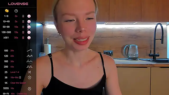 Snapshot of Olivia_Bells chatting on May 2026 09:12:02 PM Olivia Bells online show from May 2026 09:12:02 PM