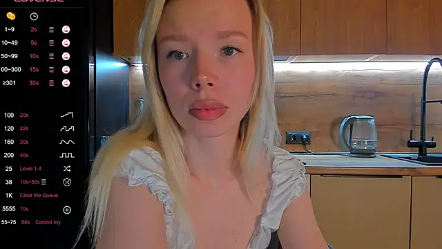 Snapshot of Olivia_Bells chatting on June 2026 09:09:01 PM Olivia Bells online show from June 2026 09:09:01 PM