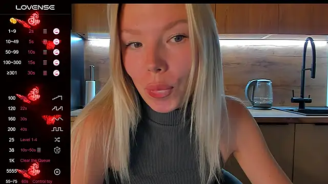 Snapshot of Olivia_Bells chatting on July 2026 09:21:01 PM Olivia Bells online show from July 2026 09:21:01 PM