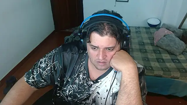 Snapshot of altairstudiosvip_ chatting on December 2024 01:52:02 AM altairstudiosvip online show from December 2024 01:52:02 AM