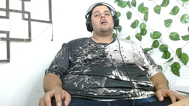 Snapshot of altairstudiosvip_ chatting on September 2025 12:32:01 AM altairstudiosvip online show from September 2025 12:32:01 AM