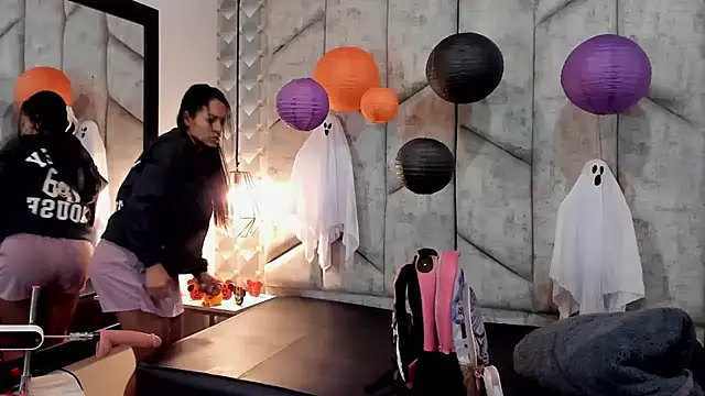 NiicolleMiller online show from October 2025 11:33:02 AM