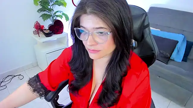 Snapshot of BellaFlaming chatting on February 2025 12:33:02 PM BellaFlaming online show from February 2025 12:33:02 PM