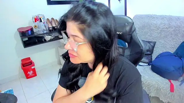 BellaFlaming online show from March 2026 10:41:01 AM