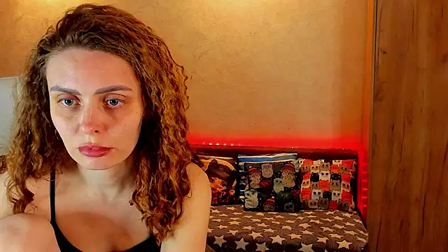 Snapshot of mia_grantes chatting on December 2024 10:38:02 PM mia grantes online show from December 2024 10:38:02 PM