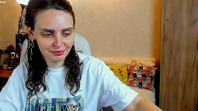 Snapshot of mia_grantes chatting on October 2025 08:18:02 PM mia grantes online show from October 2025 08:18:02 PM