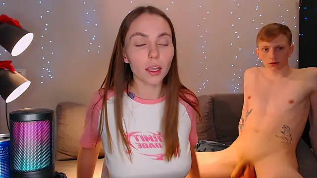 juliaanddima online show from February 2025 12:16:01 AM