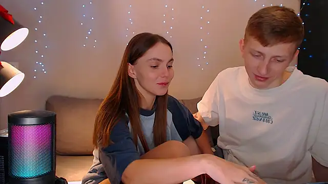 juliaanddima online show from February 2025 11:59:01 PM