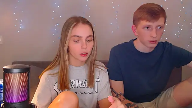 juliaanddima online show from March 2025 09:10:02 PM