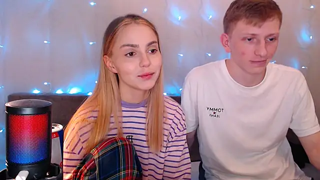 juliaanddima online show from September 2025 08:33:02 PM