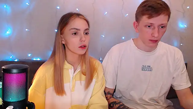 juliaanddima online show from October 2025 09:32:02 PM