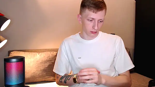 juliaanddima online show from October 2025 09:02:02 PM