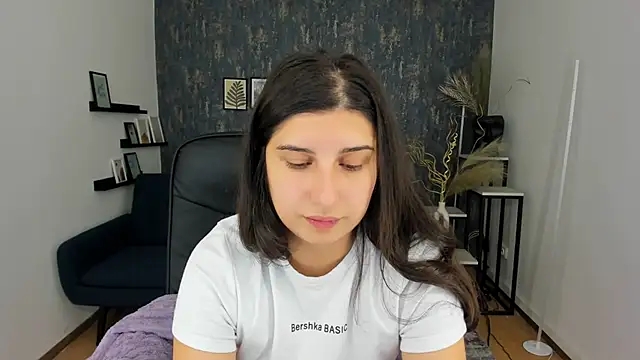 Linda EX online show from December 2024 07:47:01 AM