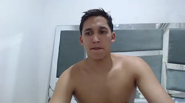 Snapshot of angel_sensual95 chatting on December 2024 07:53:01 AM angel sensual95 online show from December 2024 07:53:01 AM