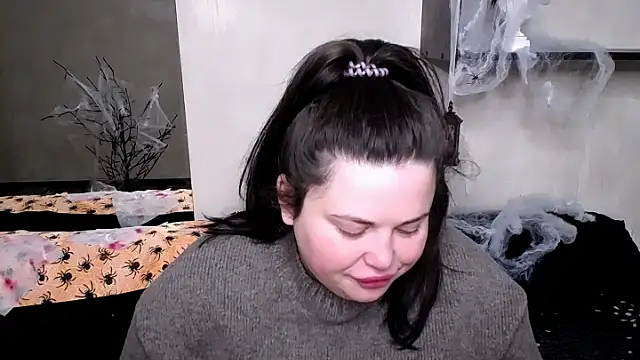 Emily Mo online show from October 2025 06:59:01 AM