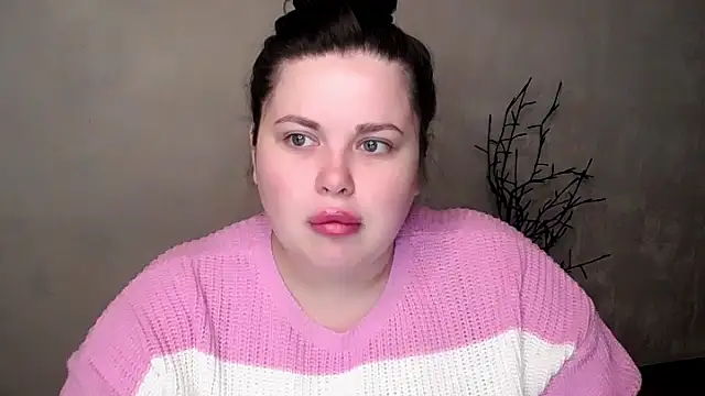 Emily Mo online show from November 2025 05:38:01 AM