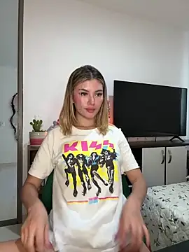 Your Honeey online show from March 2025 09:16:02 PM