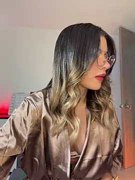 Your Honeey online show from February 2026 06:58:02 PM