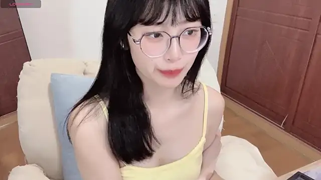 Snapshot of 4uoki chatting on March 2025 10:04:02 PM 4uoki online show from March 2025 10:04:02 PM