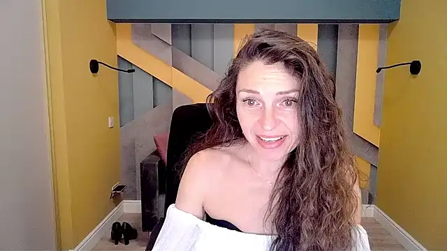 EllaLong online show from February 2025 12:33:01 PM