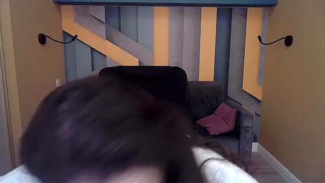 EllaLong online show from February 2026 01:07:01 PM