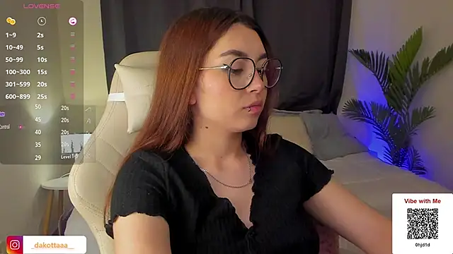 Snapshot of dakottaa_ chatting on March 2025 12:10:02 AM dakottaa online show from March 2025 12:10:02 AM