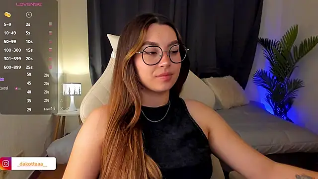 Snapshot of dakottaa_ chatting on September 2025 11:18:01 PM dakottaa online show from September 2025 11:18:01 PM