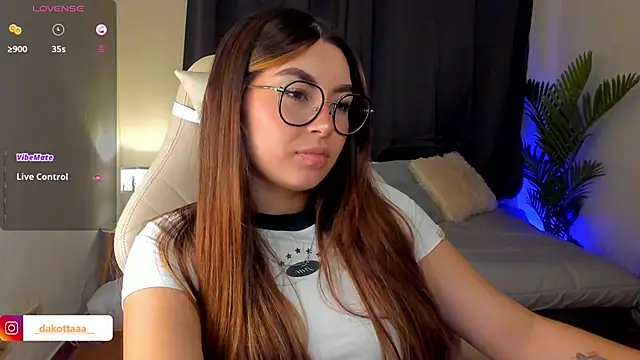 Snapshot of dakottaa_ chatting on September 2025 11:41:02 PM dakottaa online show from September 2025 11:41:02 PM