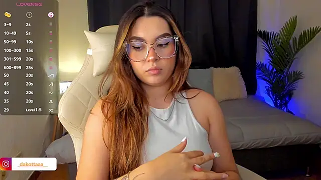 Snapshot of dakottaa_ chatting on October 2025 11:05:01 PM dakottaa online show from October 2025 11:05:01 PM