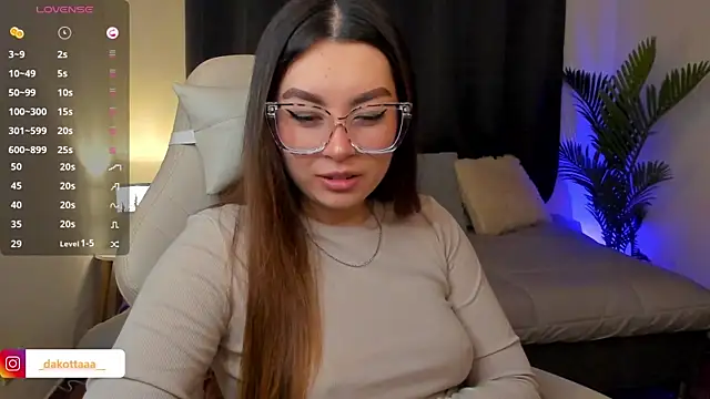 Snapshot of dakottaa_ chatting on November 2025 12:13:02 AM dakottaa online show from November 2025 12:13:02 AM