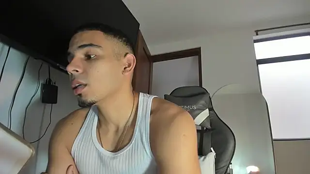 Snapshot of joss_111 chatting on February 2026 12:01:02 PM joss 111 online show from February 2026 12:01:02 PM