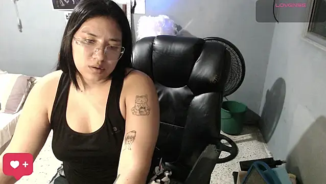Snapshot of DanelyLopez chatting on March 2026 12:15:01 AM DanelyLopez online show from March 2026 12:15:01 AM