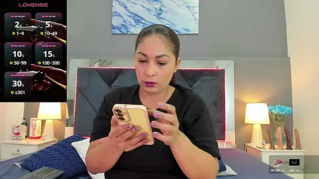 Lauralove 69 online show from September 2025 08:24:01 PM