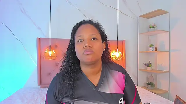 Belle Brunette online show from December 2025 08:46:01 PM