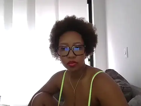 megan-hotxx online show from June 2026 10:18:02 PM