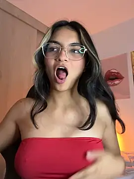 Cat2525 online show from April 2026 10:18:01 PM