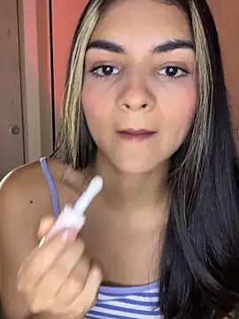 Cat2525 online show from April 2026 01:43:01 AM