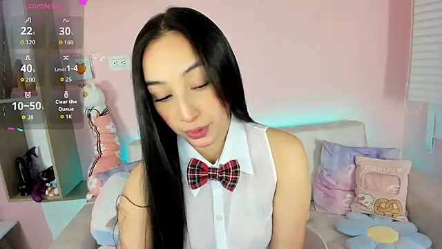 Snapshot of tinysara chatting on December 2025 04:38:01 PM tinysara online show from December 2025 04:38:01 PM