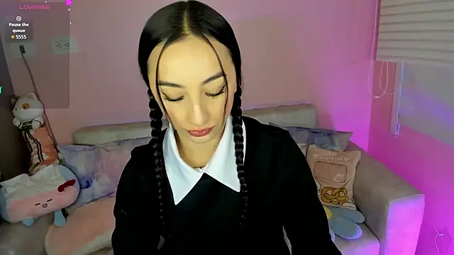 Snapshot of tinysara chatting on January 2026 04:33:02 PM tinysara online show from January 2026 04:33:02 PM