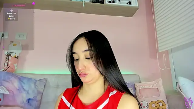 Snapshot of tinysara chatting on February 2026 05:06:02 PM tinysara online show from February 2026 05:06:02 PM