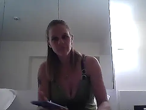 Snapshot of WildScorpio86 chatting on January 2025 03:26:02 PM WildScorpio86 online show from January 2025 03:26:02 PM