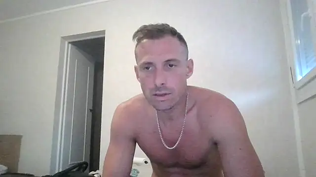 Snapshot of sebcucold chatting on May 2026 07:18:01 PM sebcucold online show from May 2026 07:18:01 PM