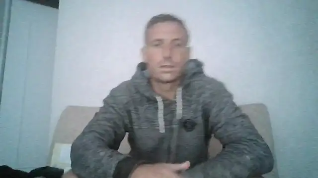Snapshot of sebcucold chatting on June 2026 10:30:02 PM sebcucold online show from June 2026 10:30:02 PM