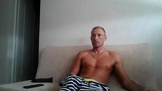 Snapshot of sebcucold chatting on July 2026 02:57:02 PM sebcucold online show from July 2026 02:57:02 PM