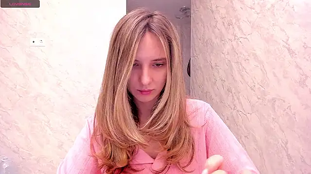 Snapshot of PatriciaBlairs chatting on February 2026 03:23:02 PM PatriciaBlairs online show from February 2026 03:23:02 PM