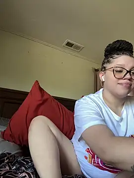 QueenNuttCollector online show from May 2026 04:58:01 PM