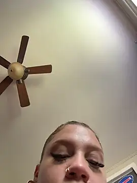 QueenNuttCollector online show from August 2026 06:57:02 PM